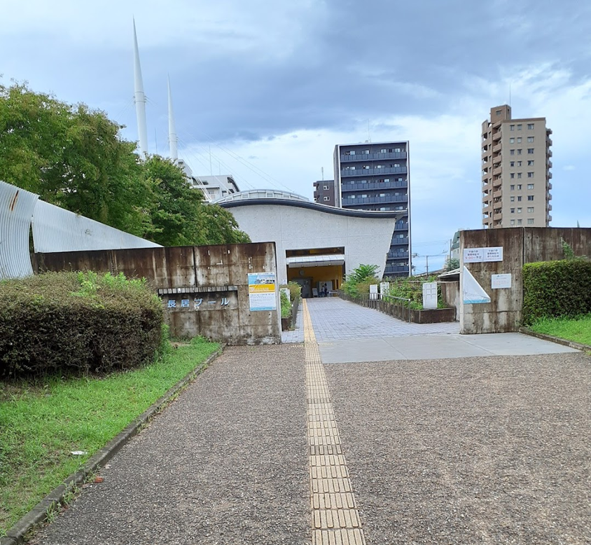 46 大阪府大阪市 大阪市立長居屋内プール 化粧落としのあるプール ええプールはドコや Swimmerのためのブログ